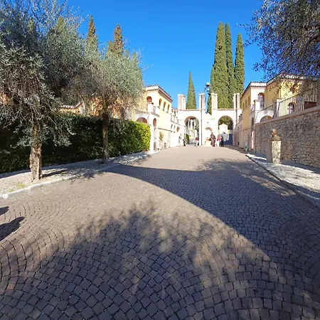Al Vittoriale Da Maja * Gardone Riviera