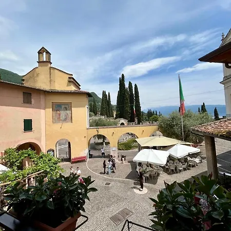 Al Vittoriale Da Maja Appartement Gardone Riviera
