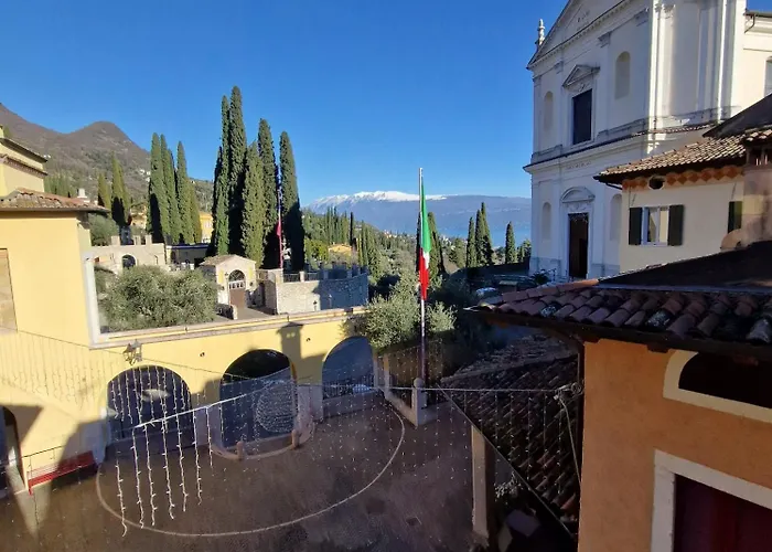 Al Vittoriale Da Maja דירה